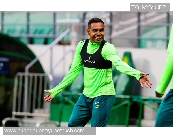 国安外援斯帕吉奇夏季韧带撕裂后积极进行个人恢复训练 国安外援斯帕吉奇夏季韧带撕裂后积极进行个人恢复训练