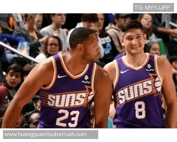 格雷森阿伦表现出色8投4中贡献11分3篮板2助攻助力球队胜利 格雷森阿伦表现出色8投4中贡献11分3篮板2助攻助力球队胜利