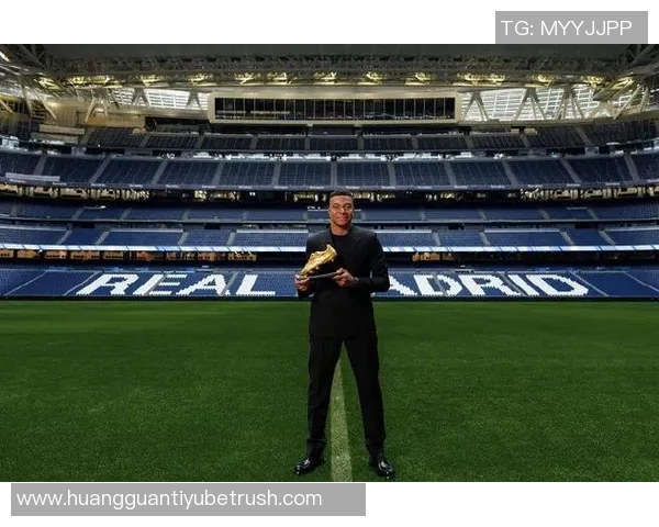 姆巴佩荣获欧洲金靴感谢队友和皇马球迷的支持与鼓励 姆巴佩荣获欧洲金靴感谢队友和皇马球迷的支持与鼓励