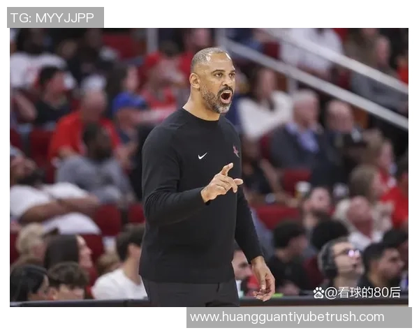 布鲁斯布朗替补表现低迷23分钟仅得2篮板未能得分