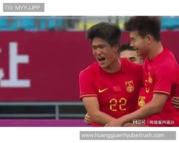 恭贺彭啸荣获中乙年度最佳青年球员愿他在足球之路上不断进步与成长