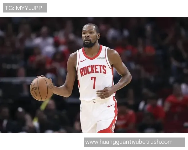 火箭队即将迎来六连客杜兰特训练专注申京展现微笑备战掘金与湖人 火箭队即将迎来六连客杜兰特训练专注申京展现微笑备战掘金与湖人