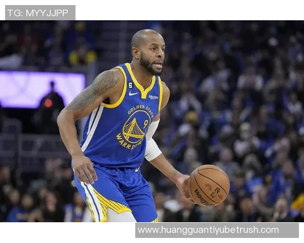 伊戈达罗表现出色22分钟内高效贡献12分3板3帽展现实力 伊戈达罗表现出色22分钟内高效贡献12分3板3帽展现实力