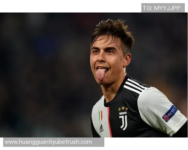 德佩社交媒体分享与罗纳尔多合影致敬传奇球星现象与老大同框瞬间